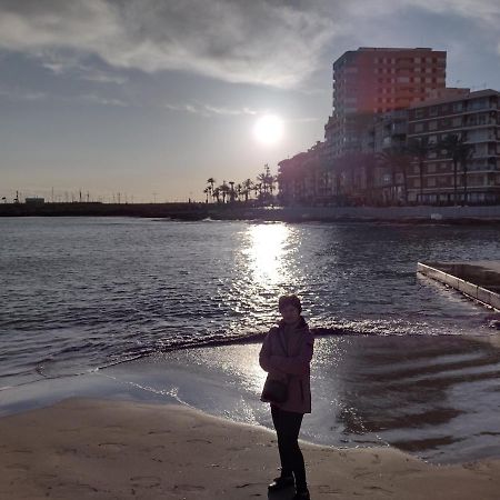 Sunny Appartment With Pool Torrevieja Center المظهر الخارجي الصورة