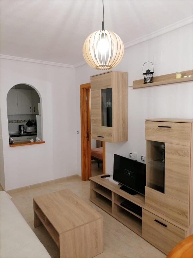 Sunny Appartment With Pool Torrevieja Center المظهر الخارجي الصورة